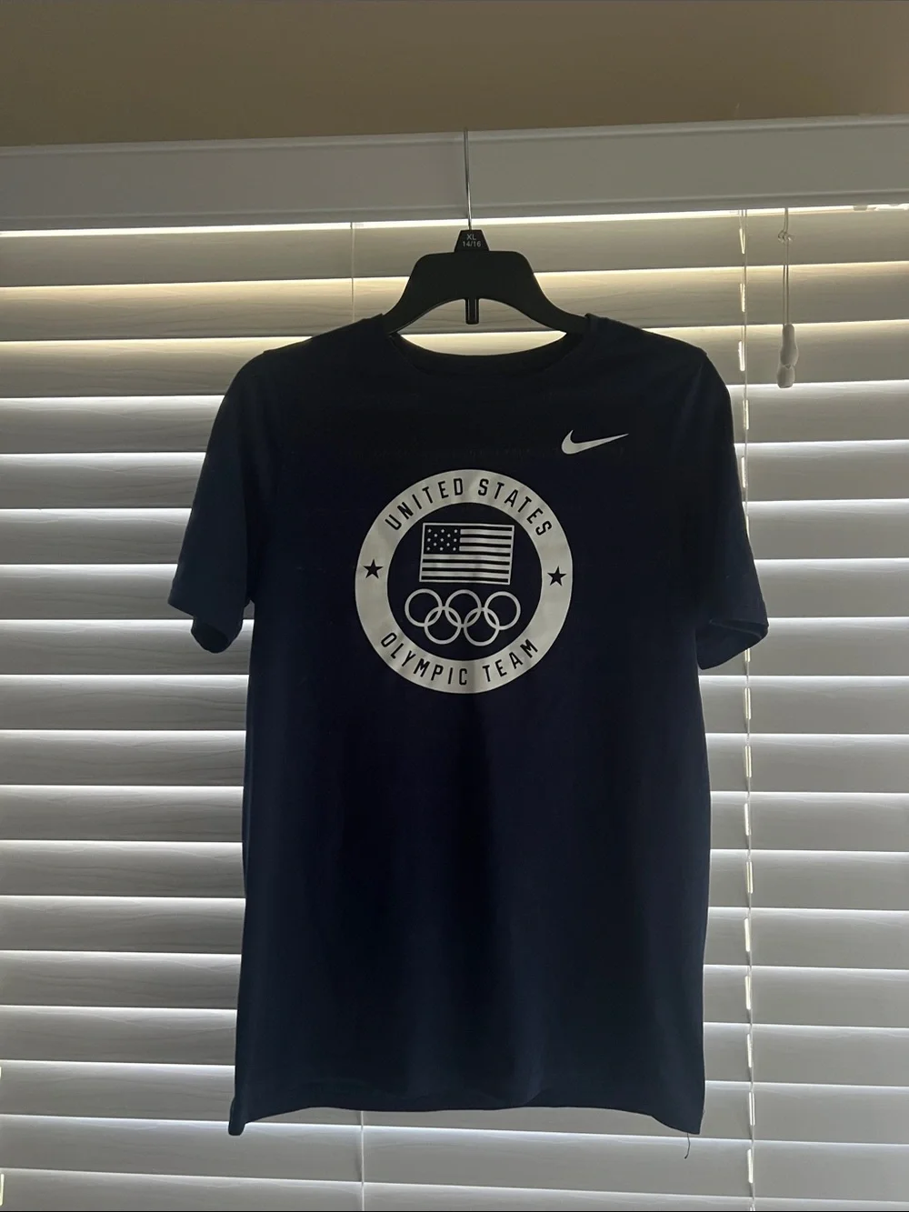 Nike Girl’s Youth Navy Team USA Olympic Team Shirt Size L